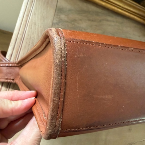 Coach legacy Shelburne Bag - Picture 12 of 15